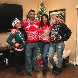 Meet your Posher, Troy